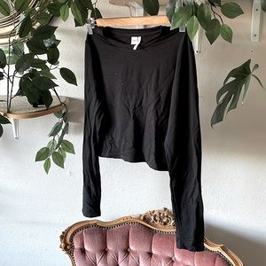 TWIK black soft organic cotton cropped longsleeve tee